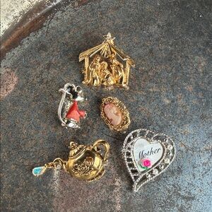 Vintage Gold and Silver Brooch Lot